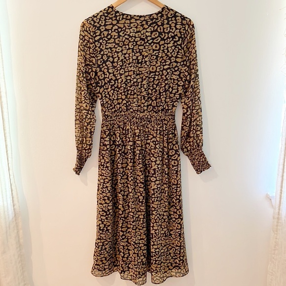 Who What Wear Long Sleeve V-Neck Sheer Leopard Animal Print Midi Dress - Picture 6 of 15